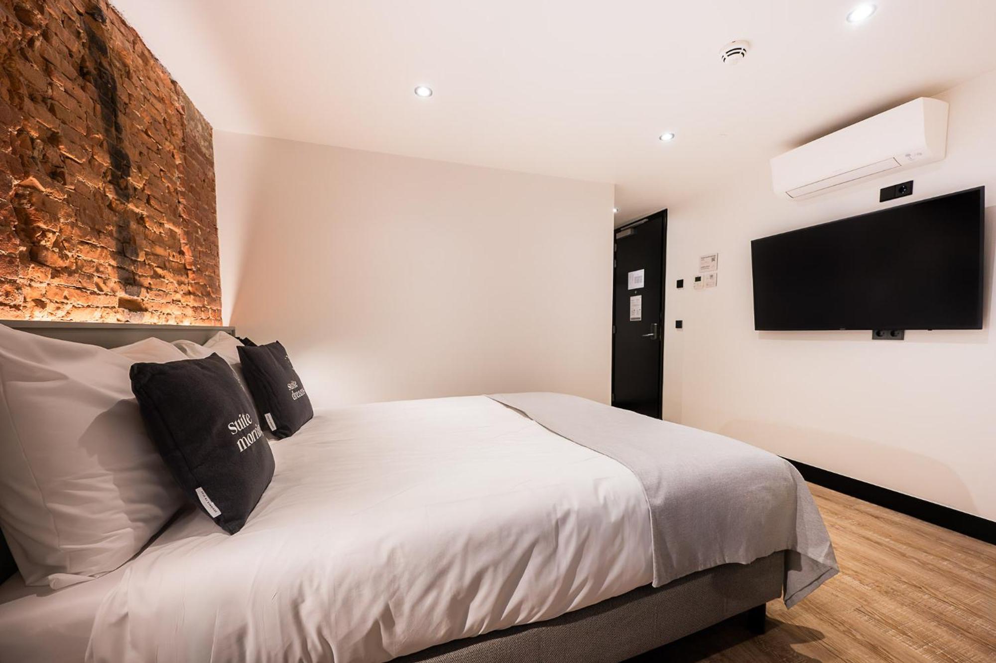 Limehome Amsterdam Leidsekruisstraat ภายนอก รูปภาพ