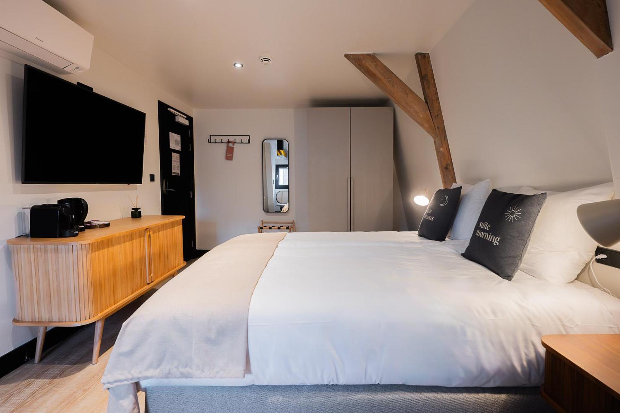 Limehome Amsterdam Leidsekruisstraat ภายนอก รูปภาพ