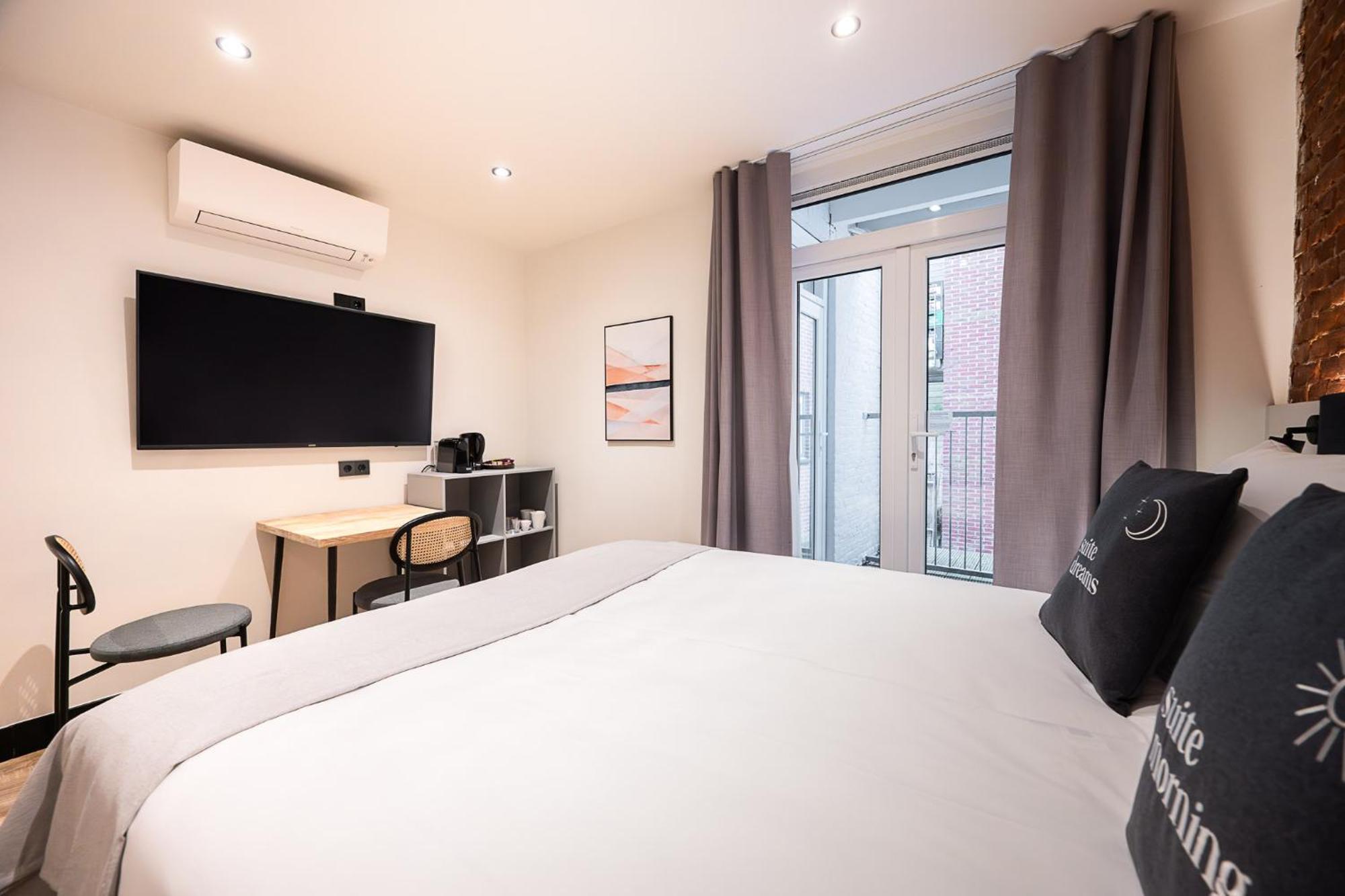 Limehome Amsterdam Leidsekruisstraat ภายนอก รูปภาพ