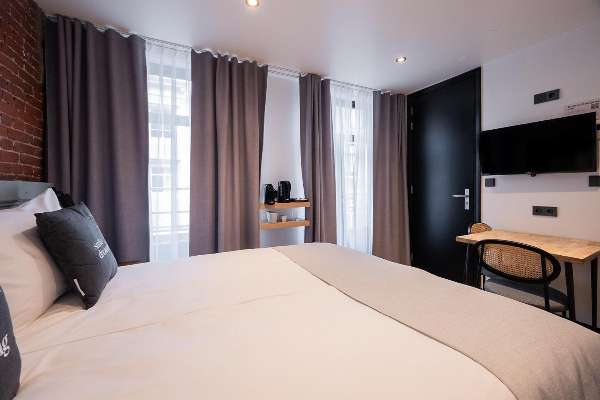 Limehome Amsterdam Leidsekruisstraat ภายนอก รูปภาพ