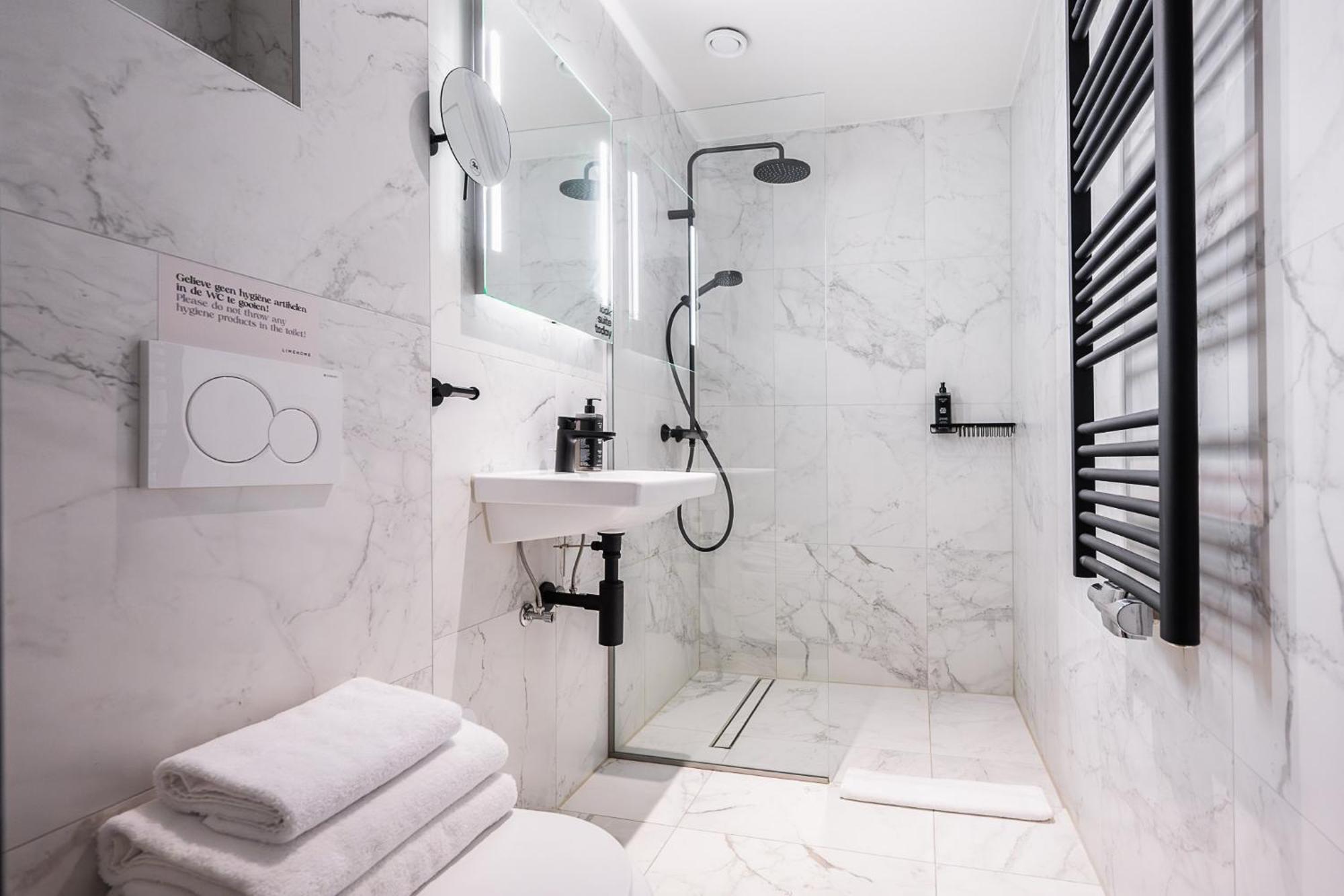 Limehome Amsterdam Leidsekruisstraat ภายนอก รูปภาพ